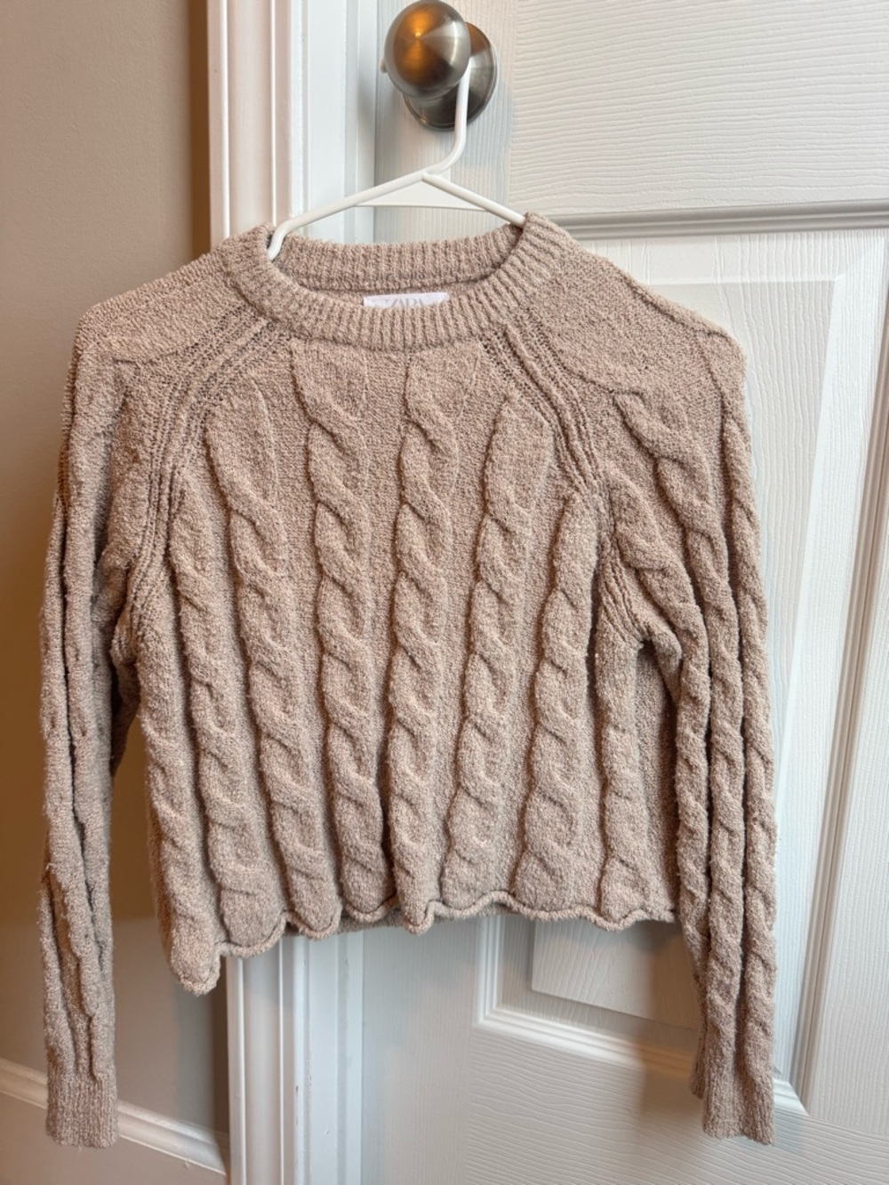 Cozy Cable-Knit Women's Sweater in Beige